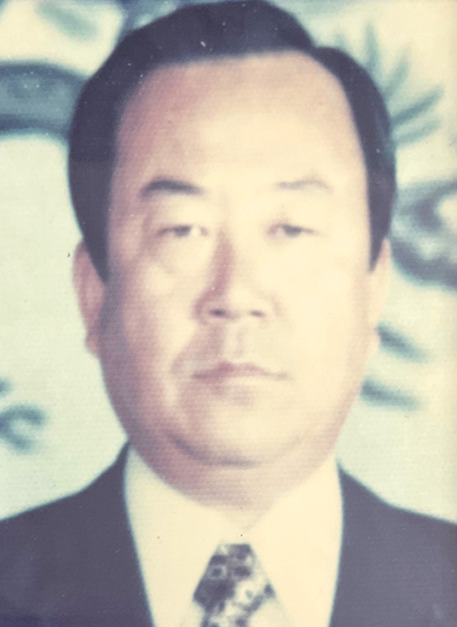 이홍우