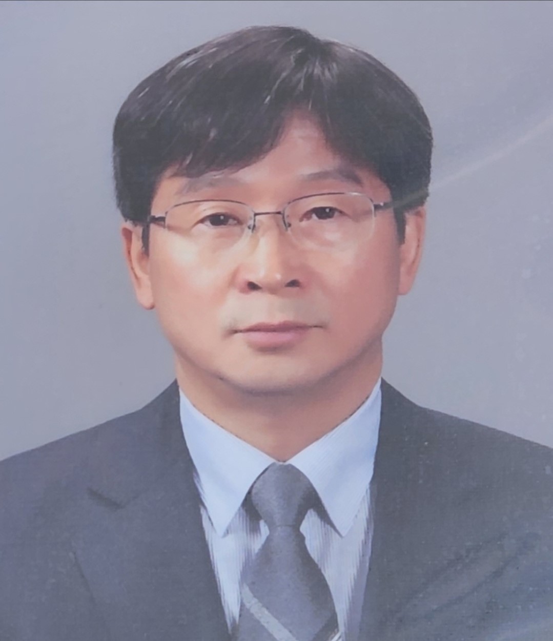 신운철