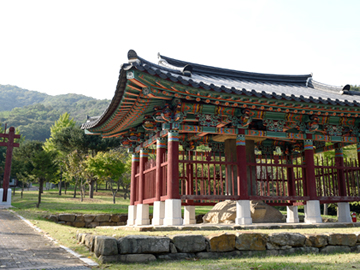 Shrine of Jeong Song-gang in Jincheon
