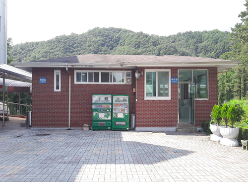 야외화장실 및 세면장 사진1